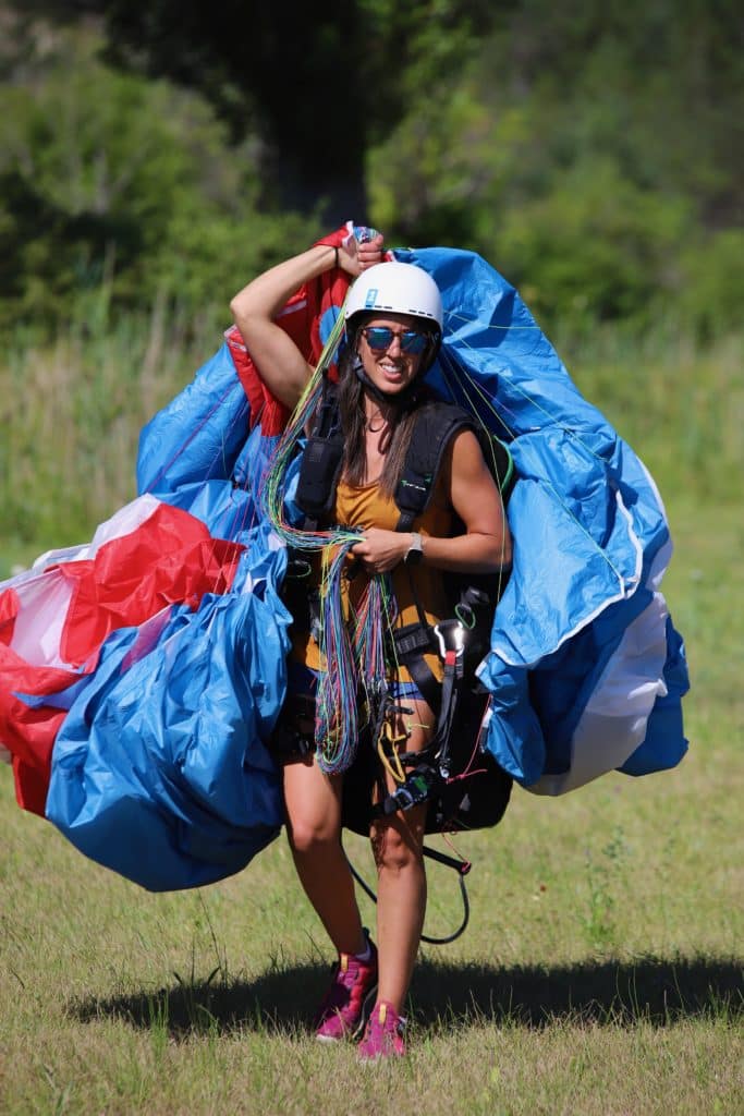 Elève pendant son apprentissage lors d'un stage initiation parapente